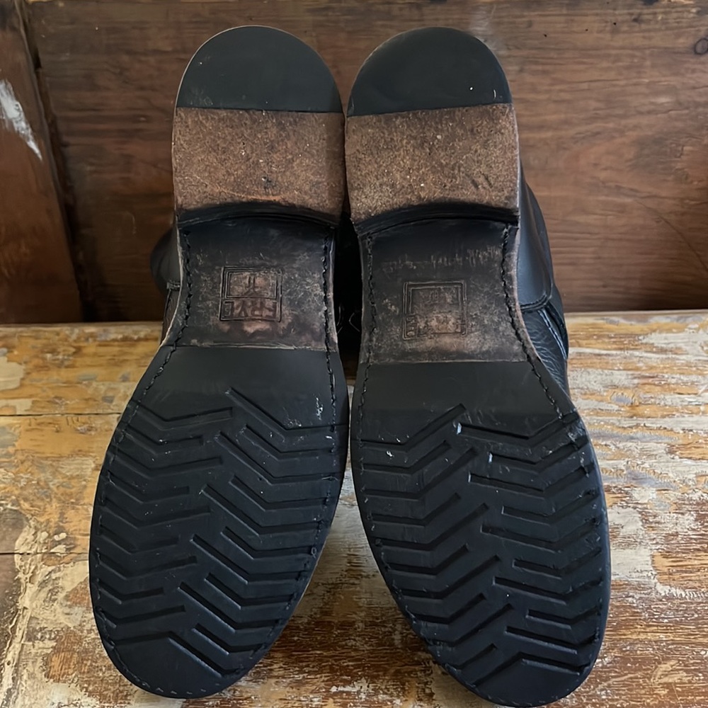Frye Veronica Short Boot - Picture 6 of 10